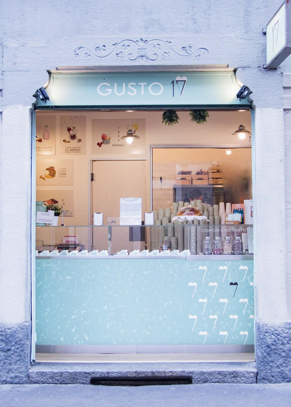 Gusto17, gelateria artigianale a Milano un piccolo laboratorio del gusto
